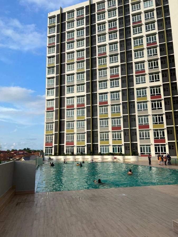 Valley Suites By Wyatthomes Kuantan Exteriör bild